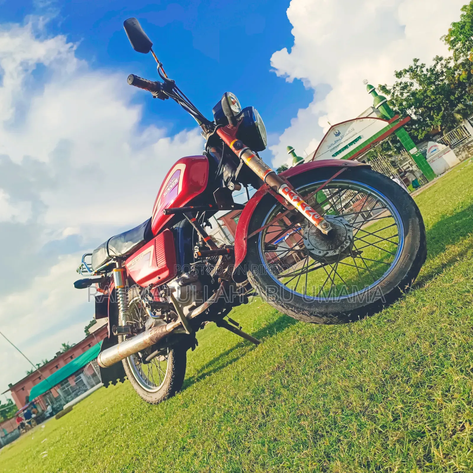 দায়াং ডিওয়াই১০০-এ ২০১২ লাল