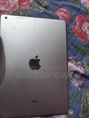 Apple iPad Wi-Fi 32 GB White