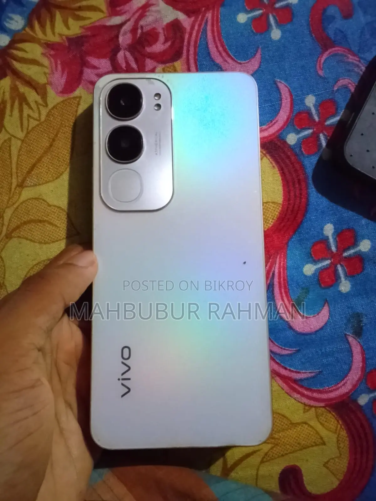 Vivo Y19s 128 GB Silver