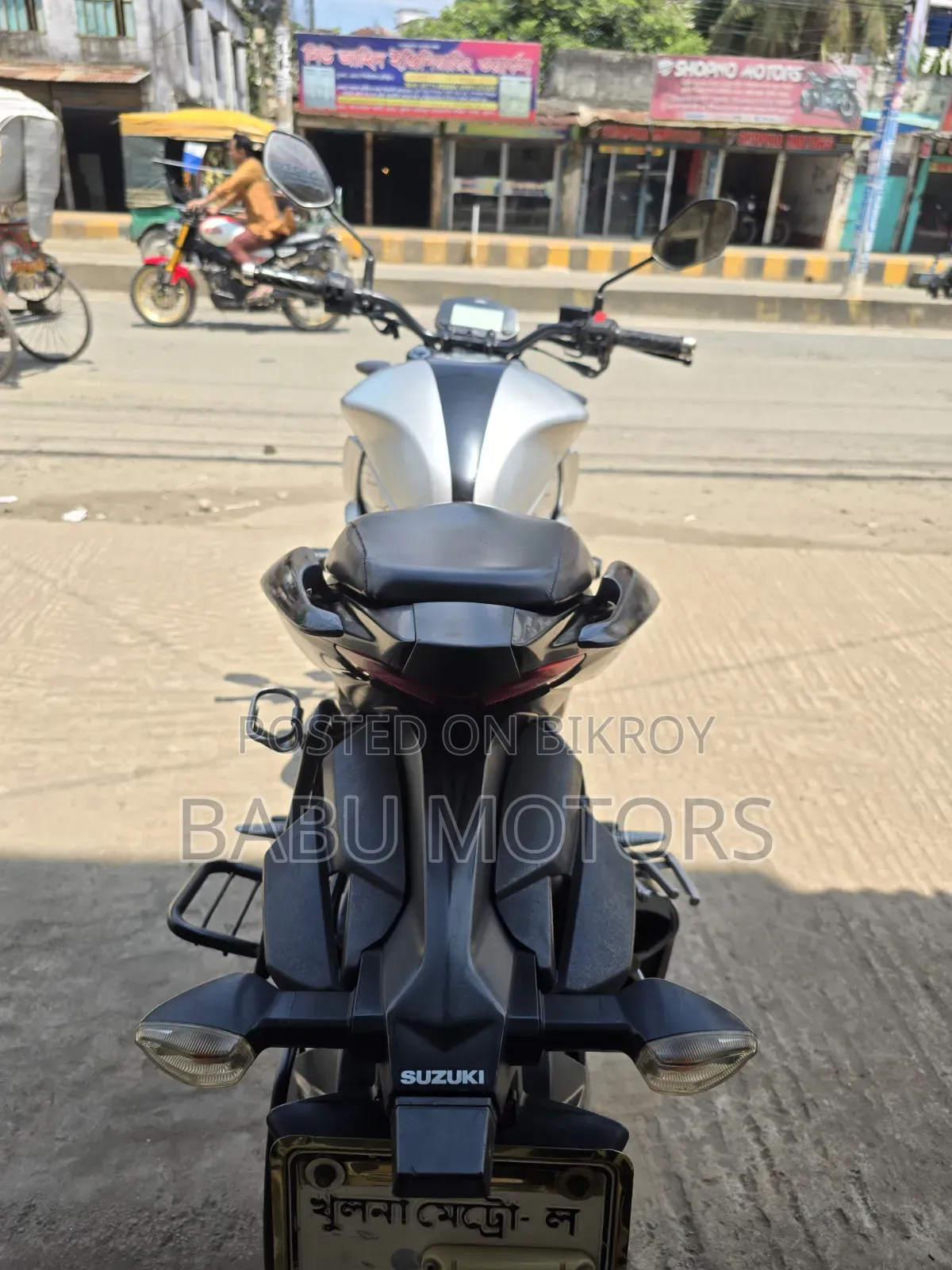 Suzuki Gixxer 2022 Silver