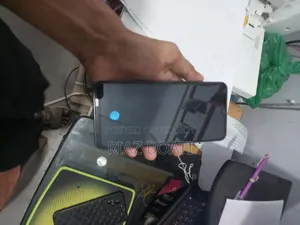 Vivo V21e 128 GB Blue