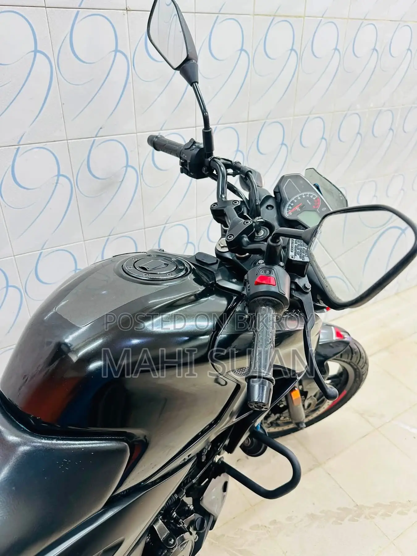 বাজাজ পালসার এন১৬০ ২০২৩ ব্ল্যাক