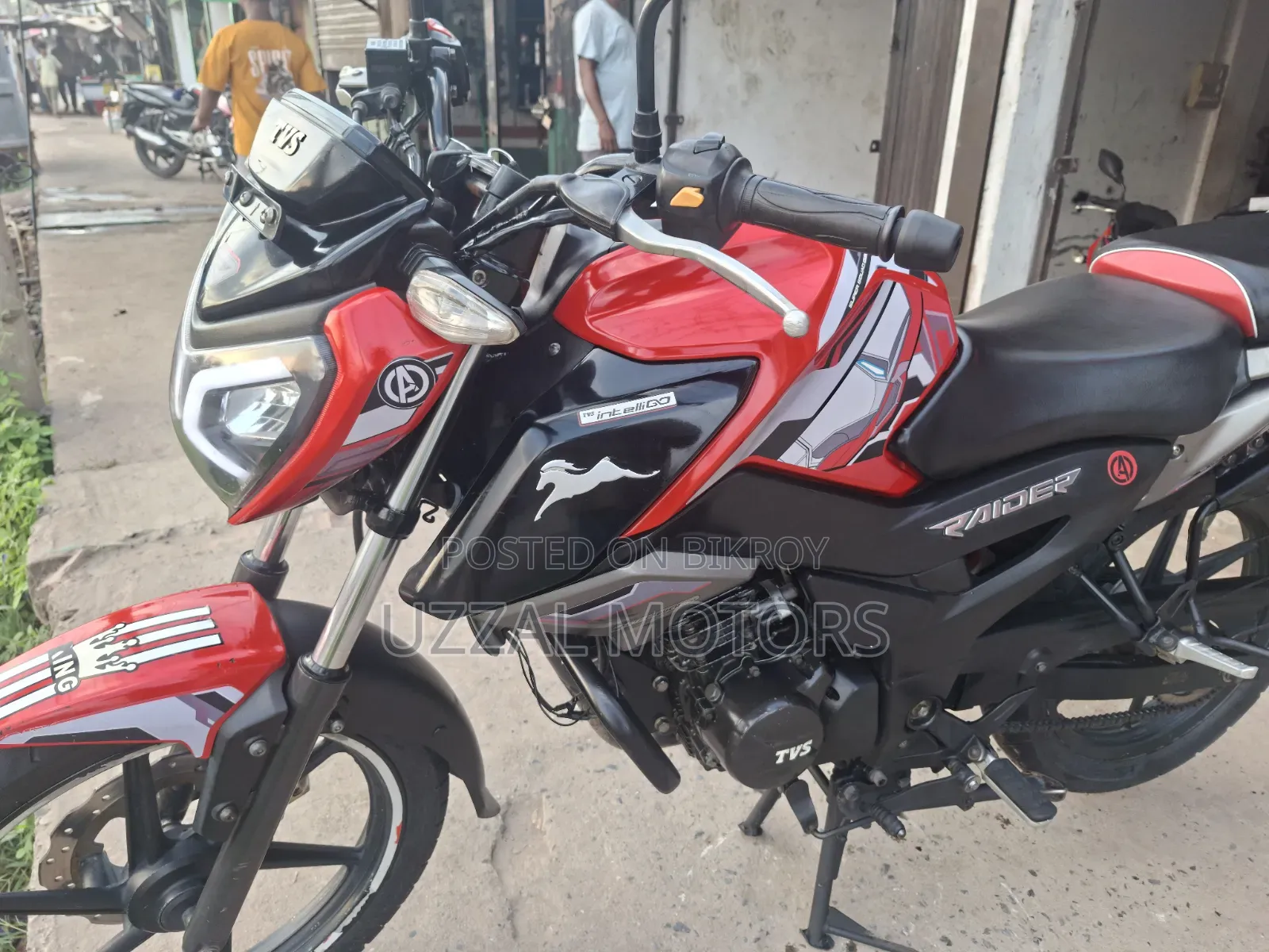 TVS Raider 125 2022 Red