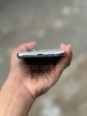 অ্যাপল আইফোন এক্সএস ৬৪ জিবি সাদা