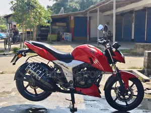 টিভিএস আপাচি ১৬০ ৪ভি ২০২২ লাল
