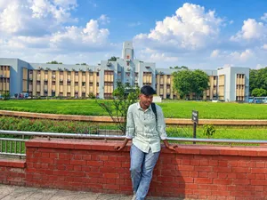 ফ্রেশার চাকরি প্রার্থী