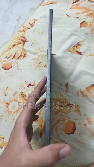 রিয়েলমি ৫ ১২৮ জিবি গ্রে