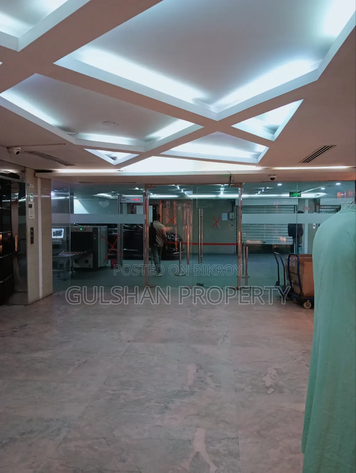 Open Space Rent for Restaurant and Office