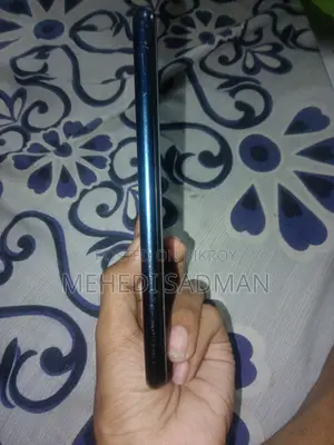 Vivo Y11 32 GB Blue