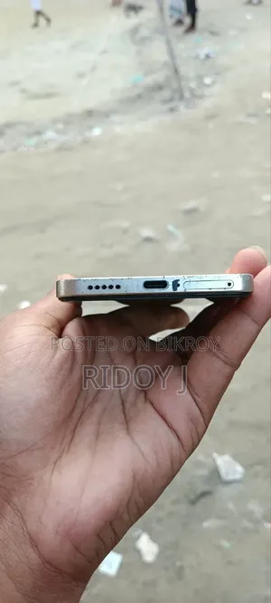 Vivo V25e 128 GB Gold