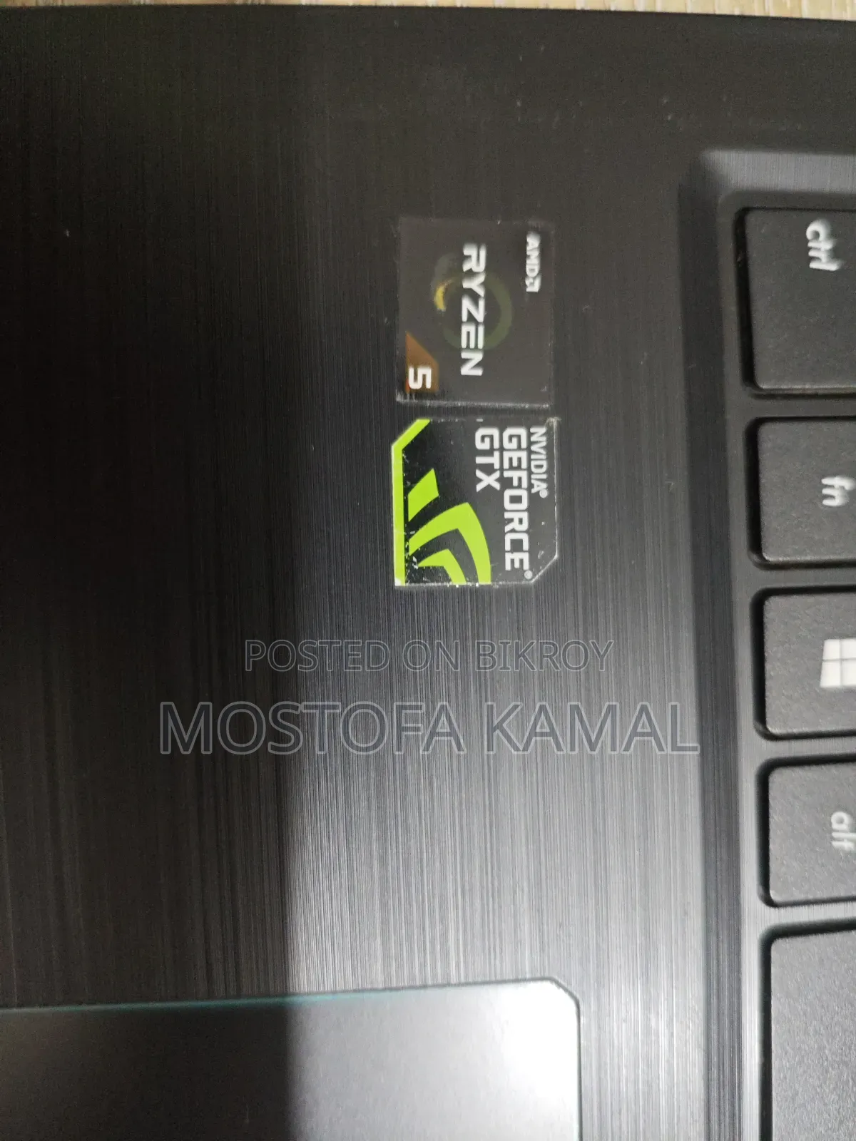 Laptop Asus X501U 16GB AMD Ryzen 5 HDD 2T