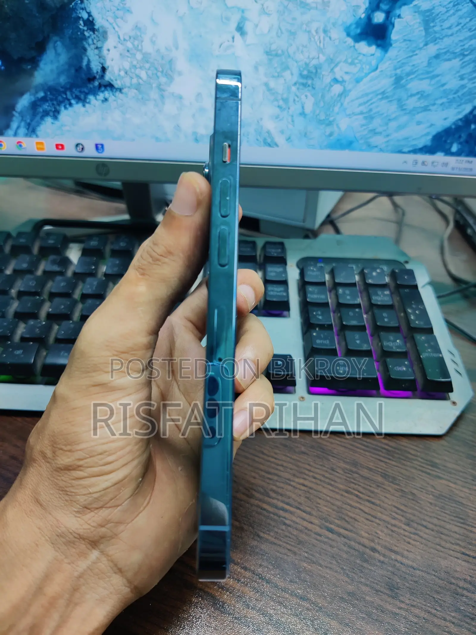 অ্যাপল আইফোন ১৩ প্রো ১২৮ জিবি নীল