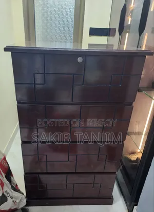 Absolutely Premium Quality Wardrobe
