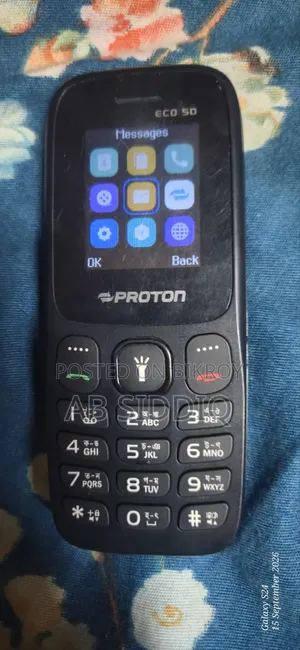 Proton 32 GB Black