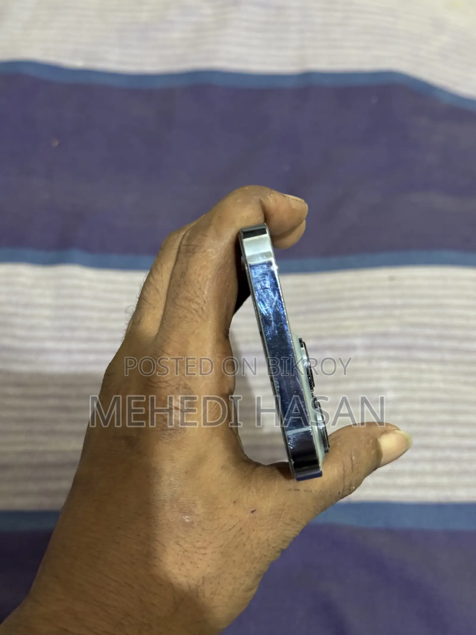 অ্যাপল আইফোন ১৩ প্রো ১২৮ জিবি নীল