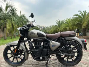 Royal Enfield Classic 350 2025 Gray