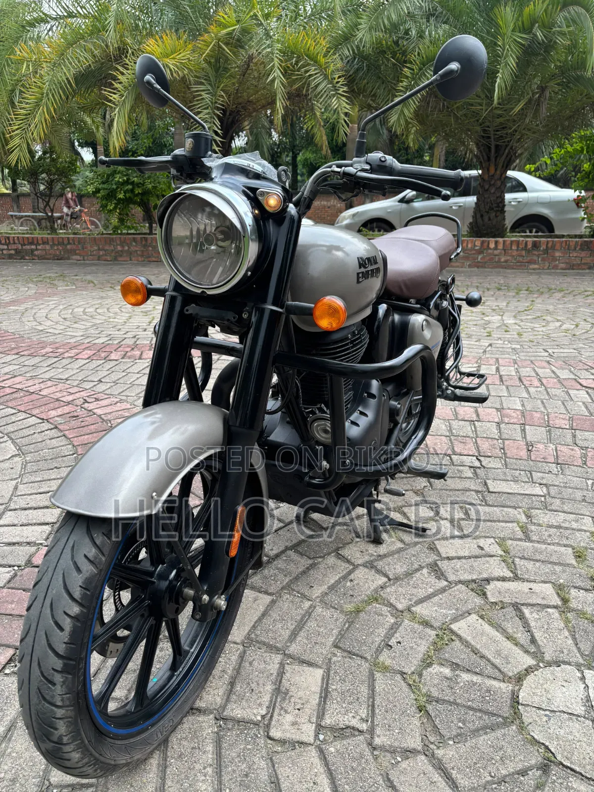 Royal Enfield Classic 350 2025 Gray