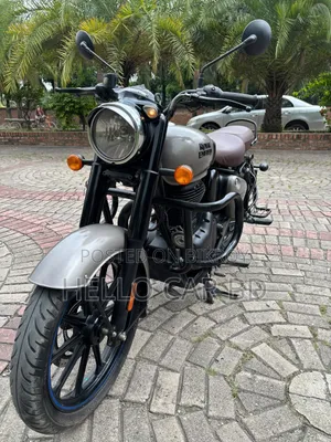 Royal Enfield Classic 350 2025 Gray