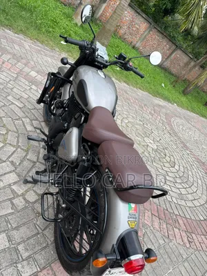 Royal Enfield Classic 350 2025 Gray