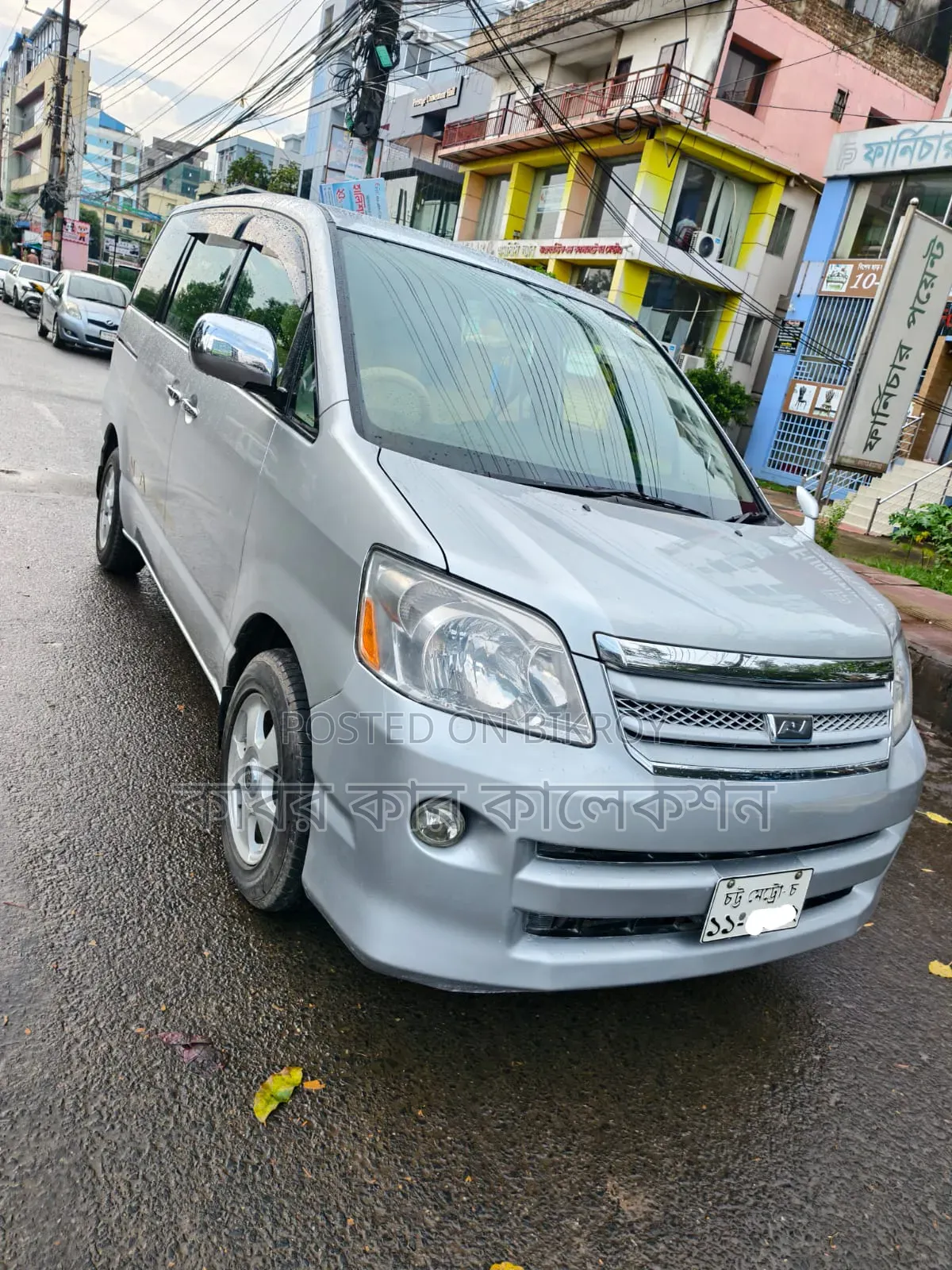 Toyota Noah 2006 Silver