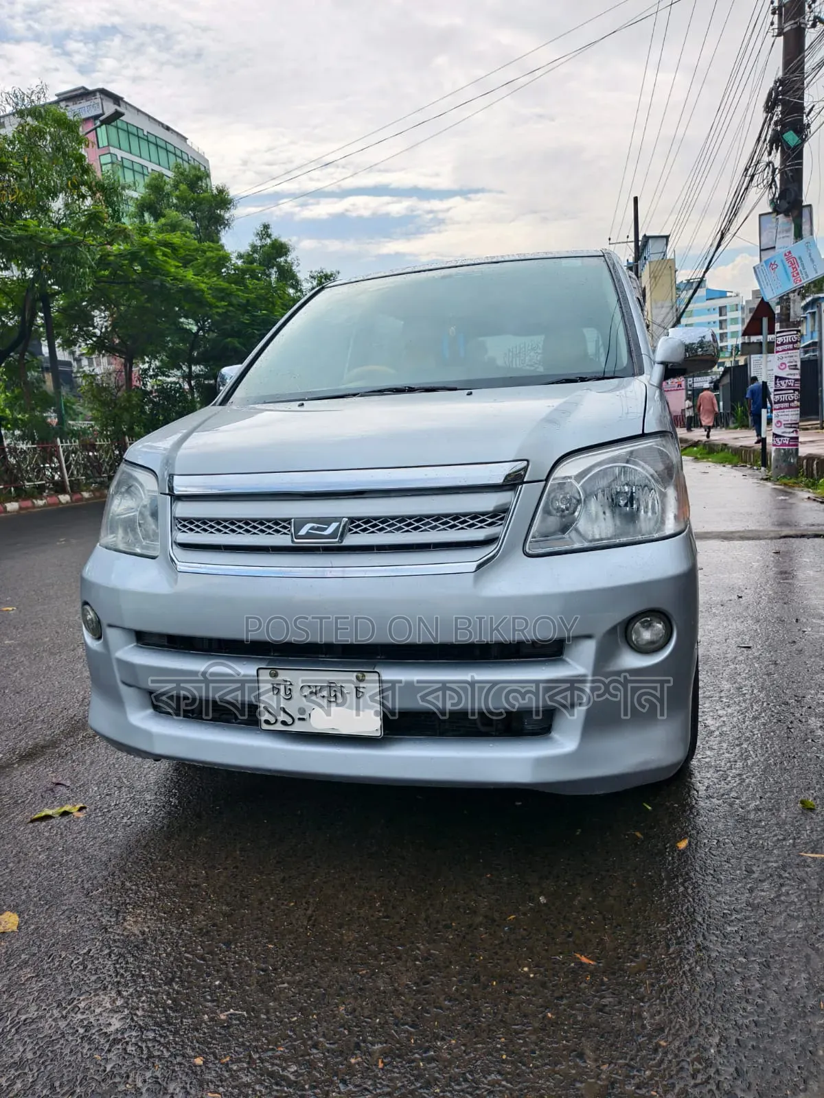 Toyota Noah 2006 Silver