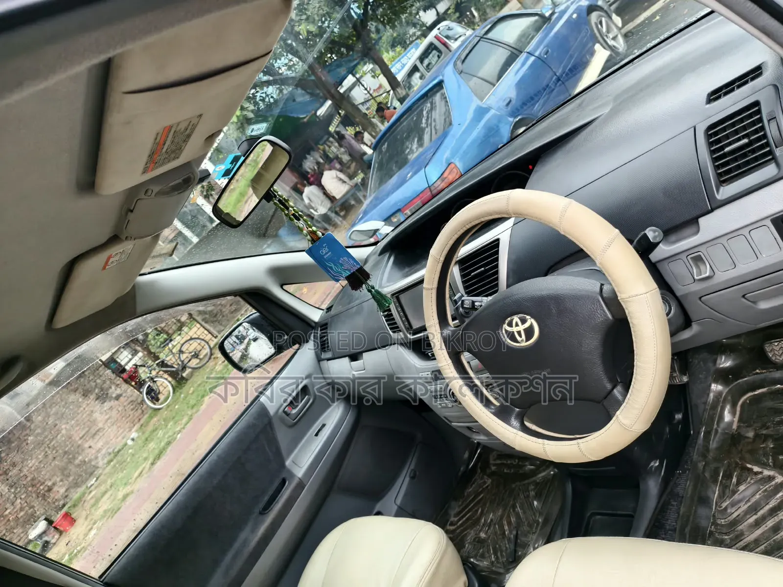 Toyota Noah 2006 Silver