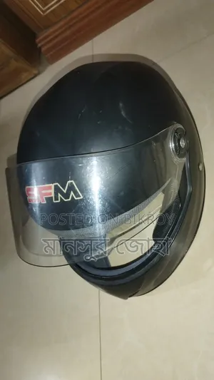 ভালো মানের ফুল ফেস হেলমেট।
