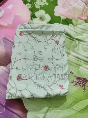 সুন্দর প্যাস্টেল মিন্ট গ্রিন কালারের এমব্রয়ডারি করা শাড়ি বিক্রি হবে।