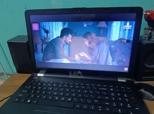 Laptop HP 15 8GB Intel Core i3 HDD+SSD 640GB