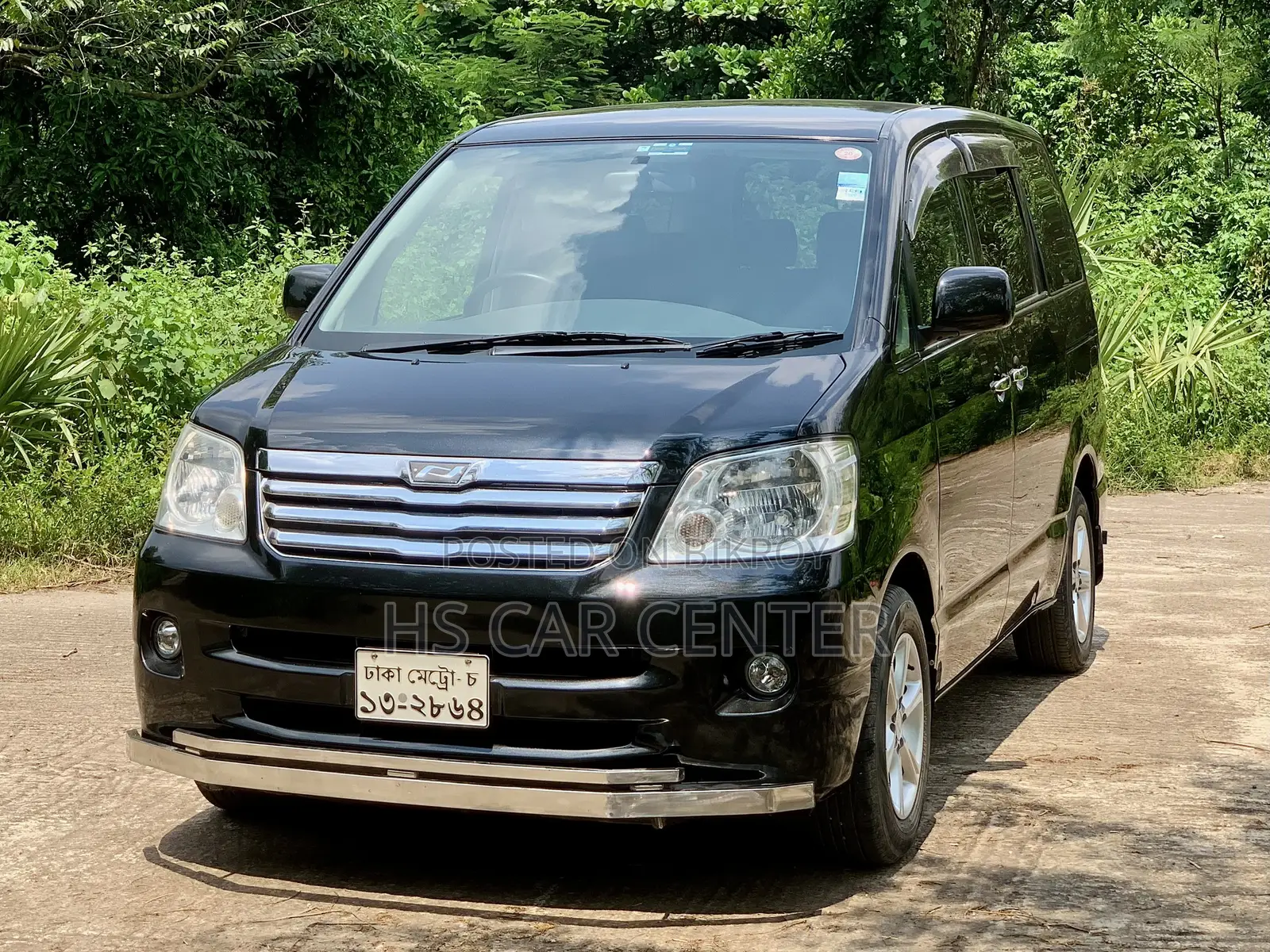 Toyota Noah 2.0 Front-Wheel Drive (8 Seater) 2004 Black