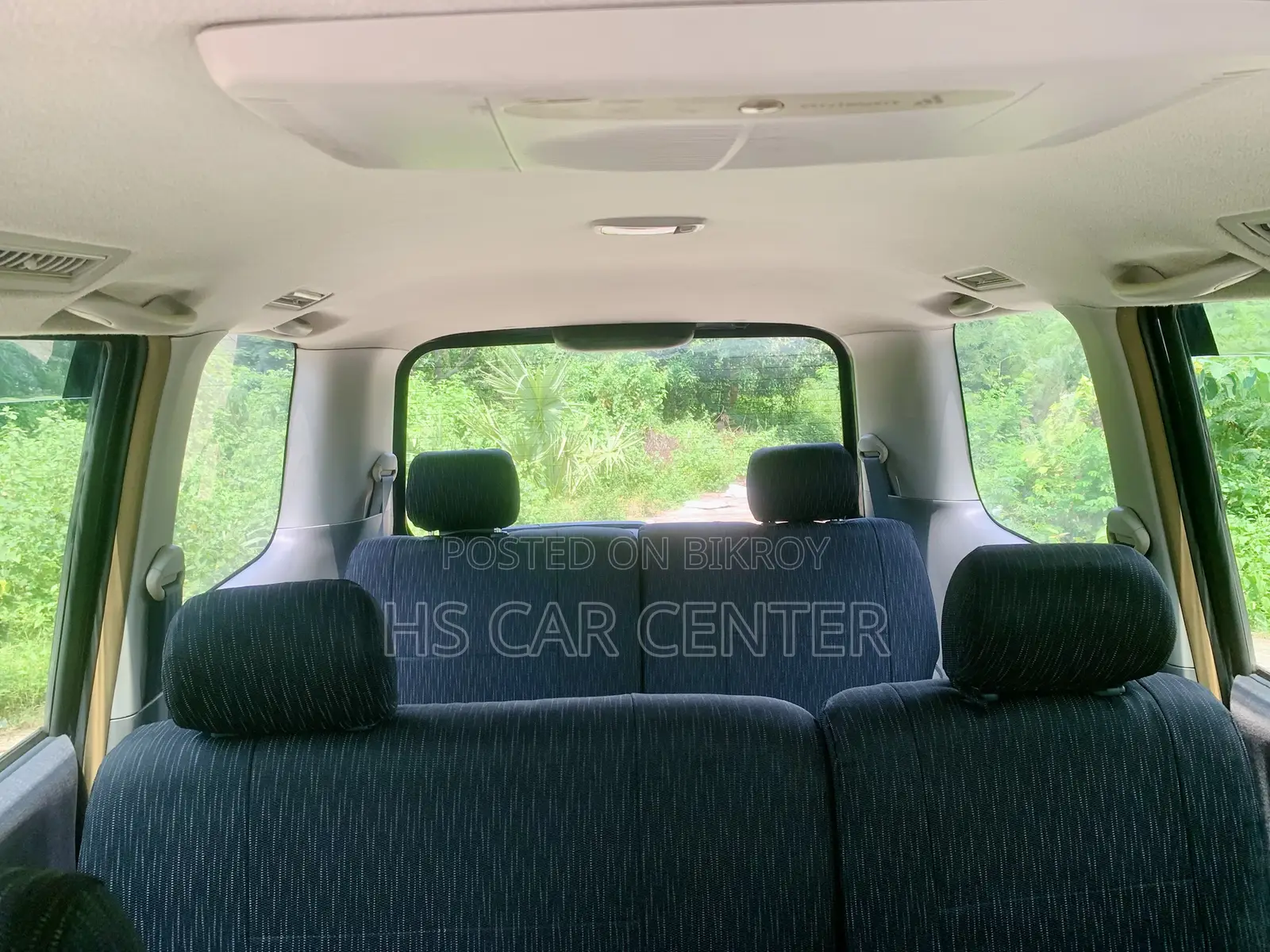 Toyota Noah 2.0 Front-Wheel Drive (8 Seater) 2004 Black