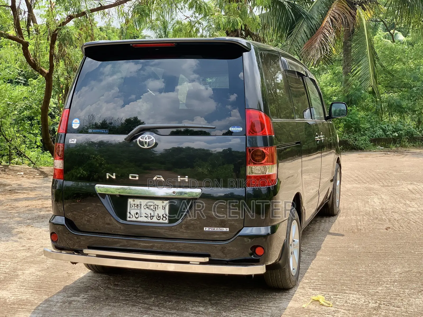 Toyota Noah 2.0 Front-Wheel Drive (8 Seater) 2004 Black