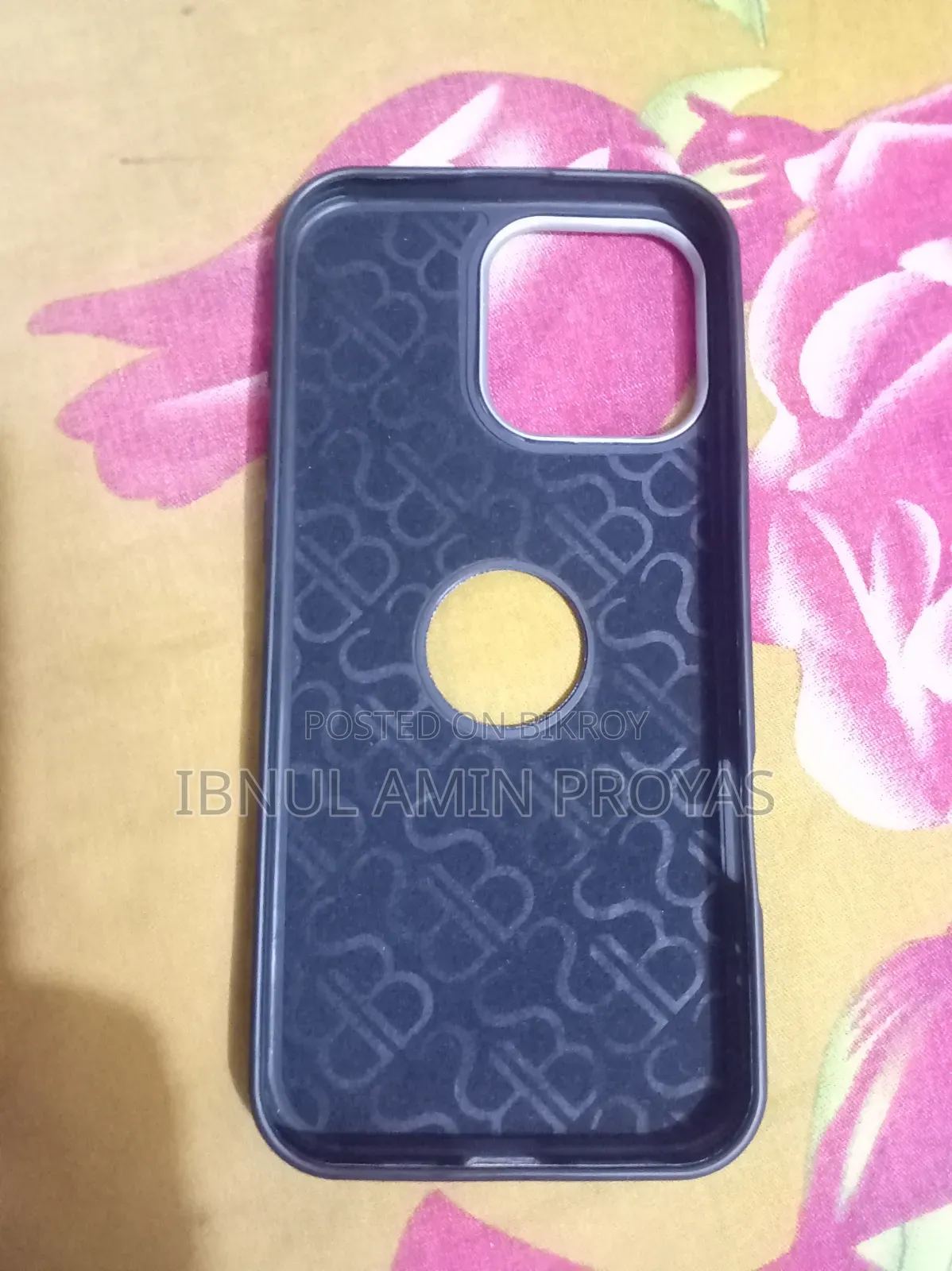 iPhone 16 / 16 Pro / Pro Max Black Premium Case
