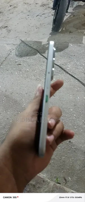 ইনফিনিক্স হট ৬০আই ২৫৬ জিবি সাদা