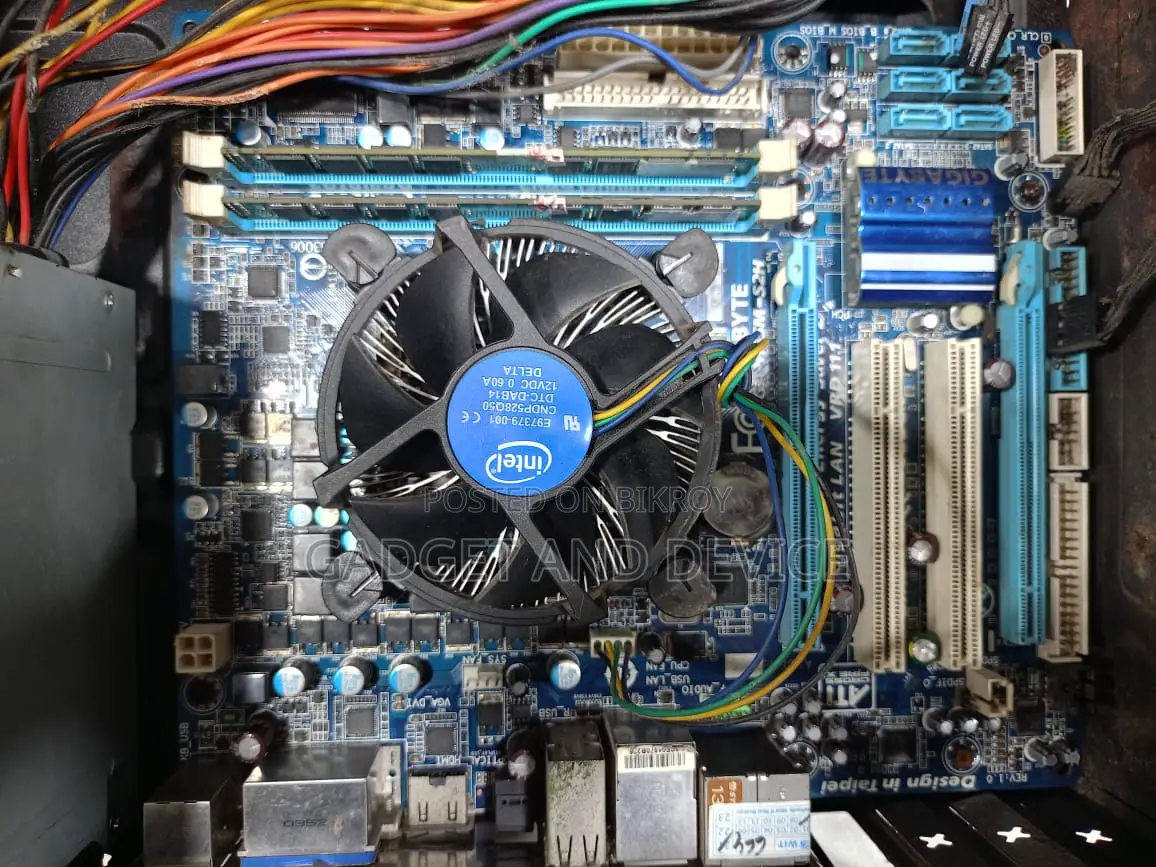 Desktop Computer 4GB Intel Core i5 SSD 128GB