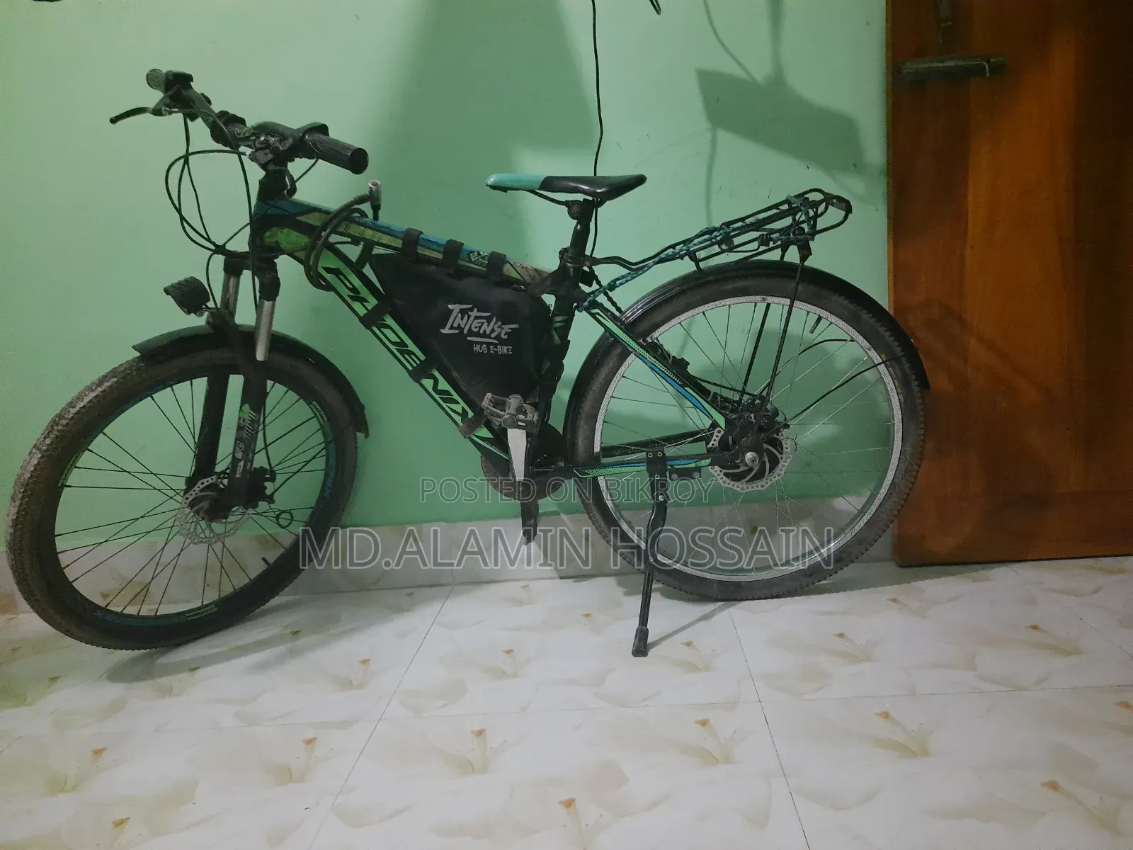 কাস্টম বিল্ট মোটরসাইকেলস ২০২৬ নীল