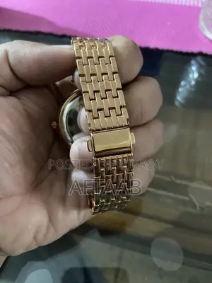 মহিলাদের ঘড়ি
