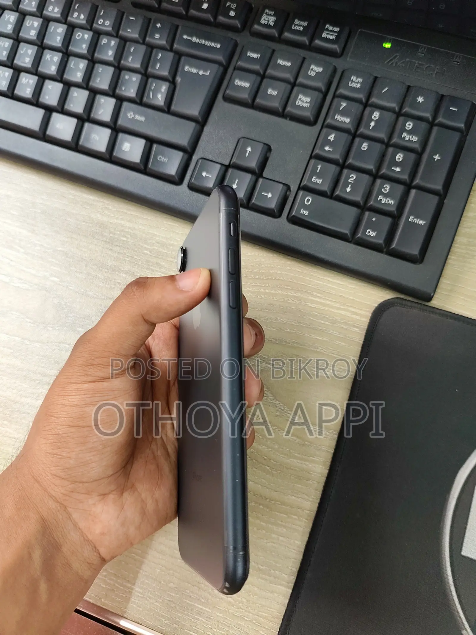 Apple iPhone XR 64 GB Black