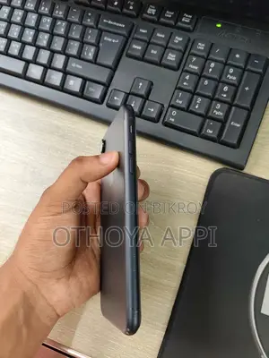 Apple iPhone XR 64 GB Black