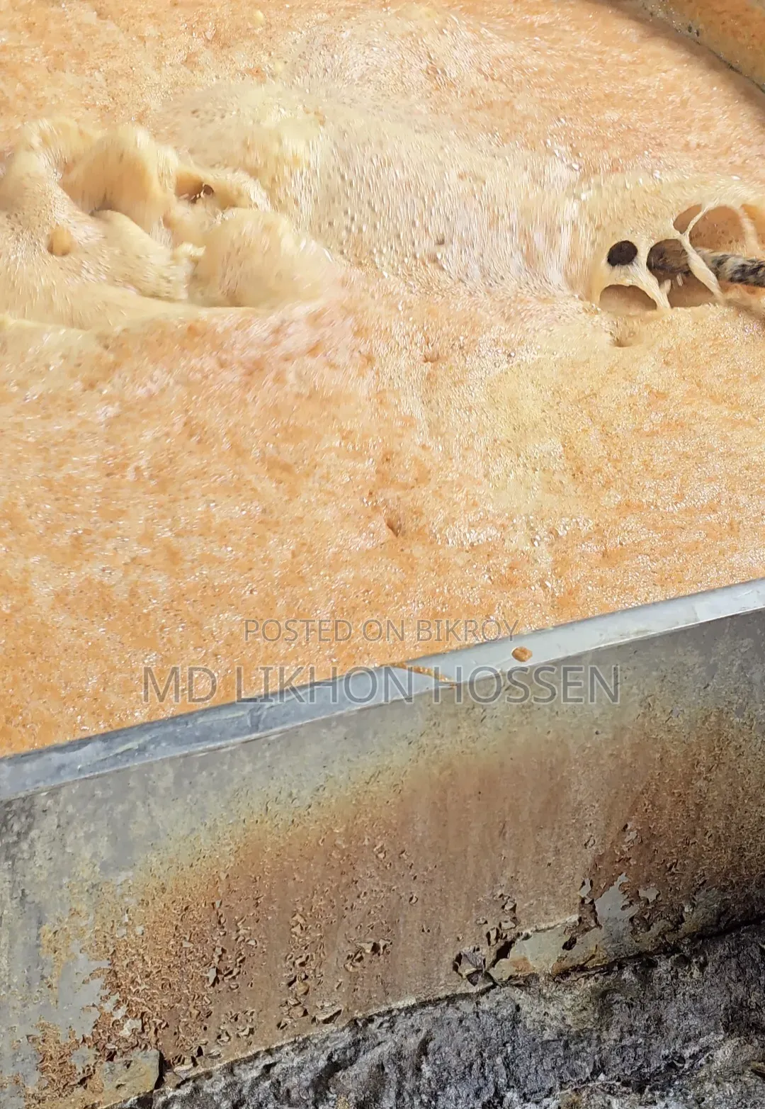 গরুর দুধের ক্রিম হতে প্রস্তুত গাওয়া ঘি।