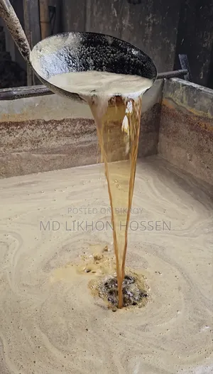 গরুর দুধের ক্রিম হতে প্রস্তুত গাওয়া ঘি।