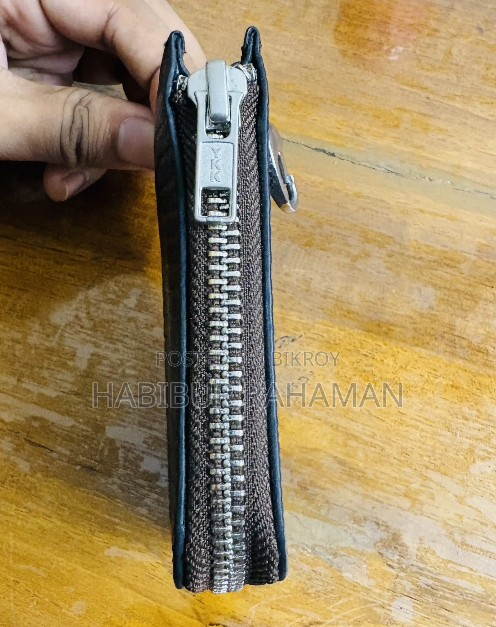 লেদার কি কেইস (আড়ং)
