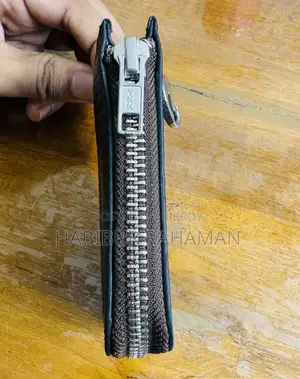 লেদার কি কেইস (আড়ং)