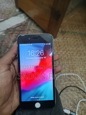 Apple iPhone 6 16 GB White