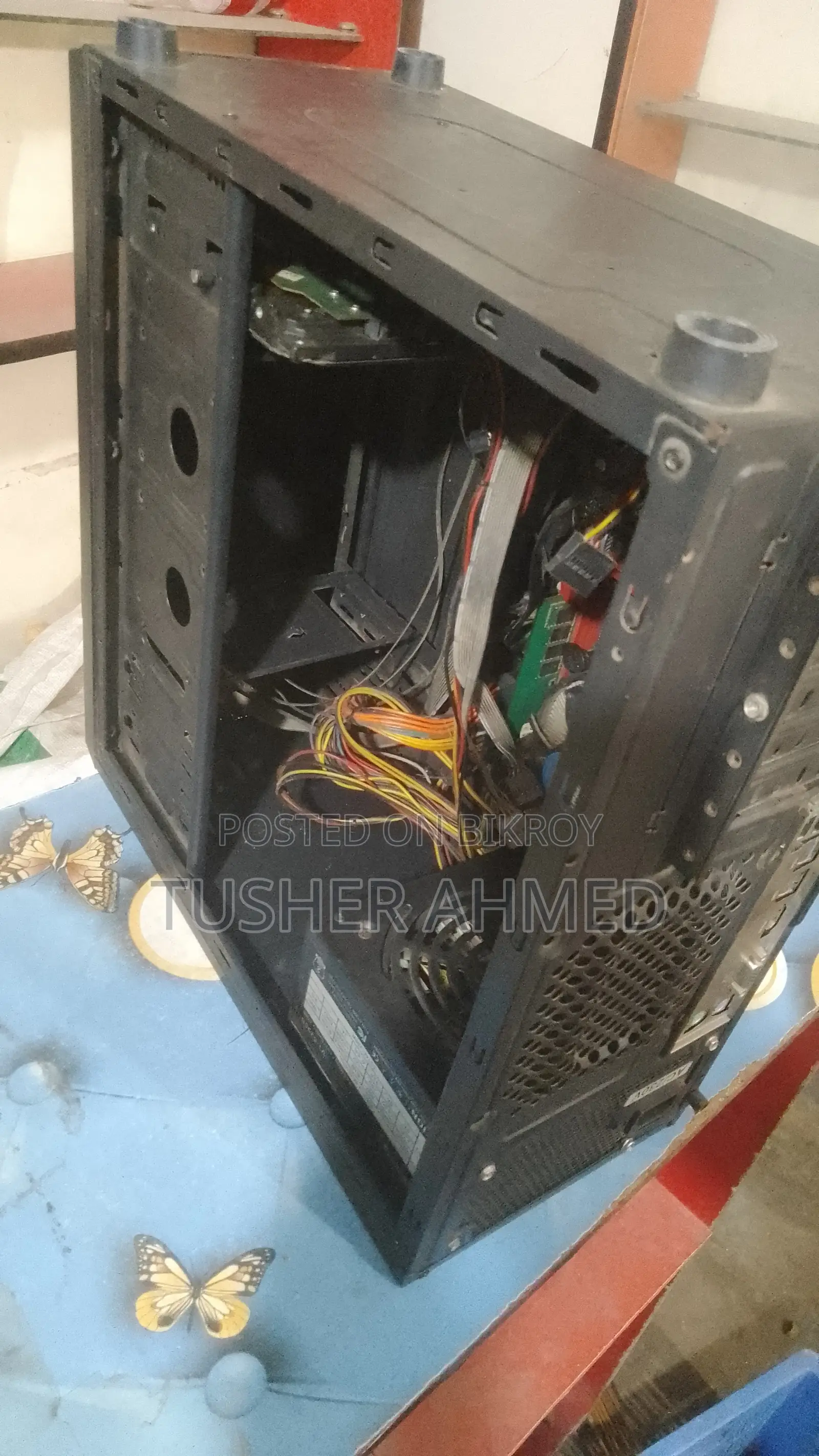 Desktop Computer Gigabyte 4GB Intel HDD+SSD 500GB
