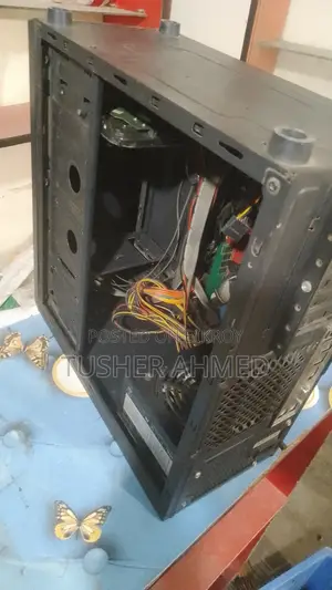 Desktop Computer Gigabyte 4GB Intel HDD+SSD 500GB