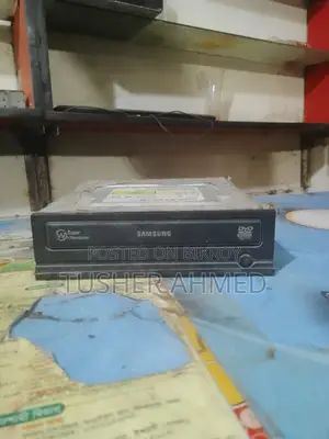 Desktop Computer Gigabyte 4GB Intel HDD+SSD 500GB