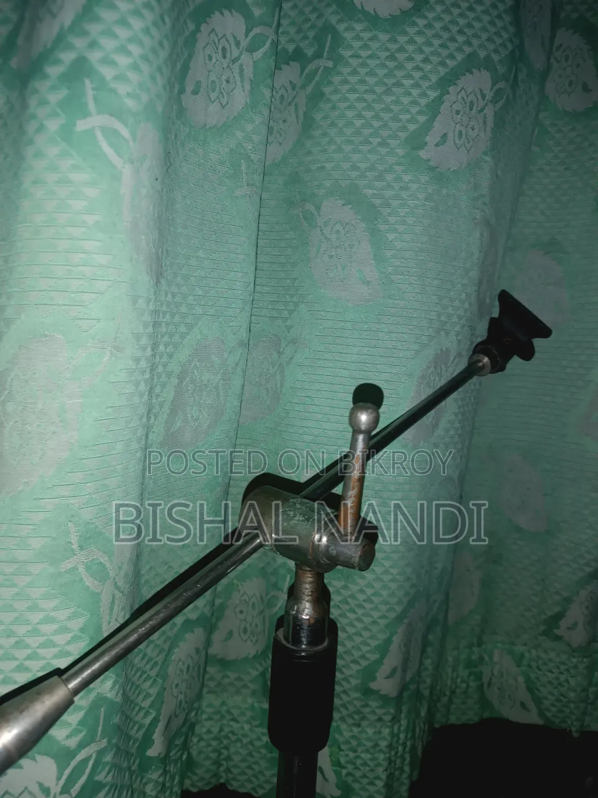 Used Microphone Stand – Classical Music / Stage Show