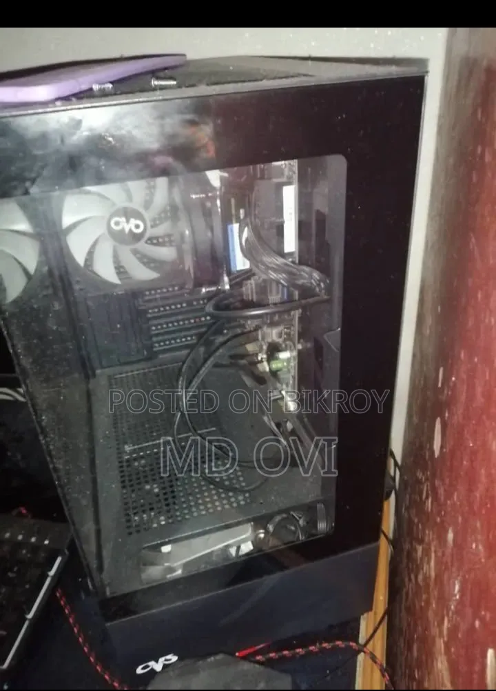 Gigabyte GA-H110MSTX-HD3-ZK 8GB Intel Core i3 HDD+SSD 1TB