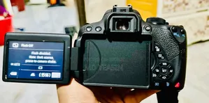 ক্যানন ৭০০ডি